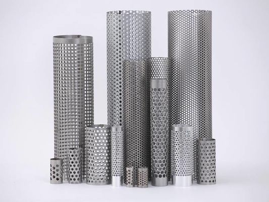 Tela de filtro de aço perfurada Mesh For Filter Liquids Solids da tubulação e ar