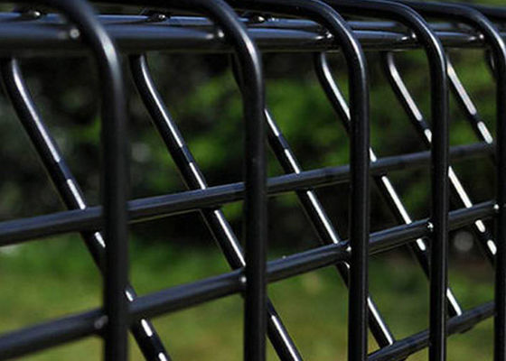 a cerca Metal Wire Fence da parte superior de rolo do triângulo de 900mm-2400mm galvanizou revestido