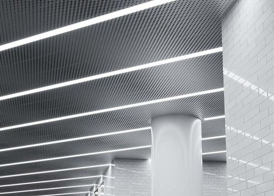 Aparência lisa e monolítica do teto perfurado do metal – para retrofits ou a construção nova