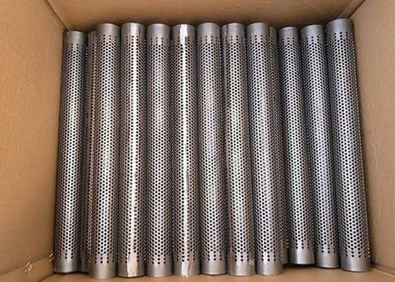 Tubo perfurado do metal pela soldadura de emenda reta ou pelo método de solda espiral
