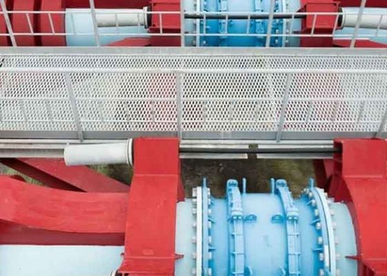 Passeios de metal expandido revestido em pó oferecem uma passagem segura para projetos de construção