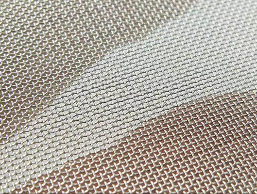 Aço inoxidável de tela simples 316L Rede de fio tecido Durabilidade atende resistência química