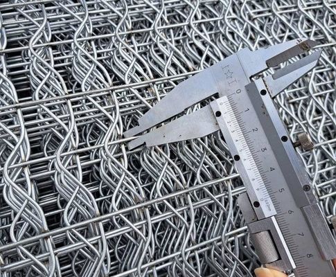 Linha de tubos de alta resistência à tração Rede reforçada Erw aço carbono Construção durável e forte