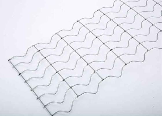 Malha de revestimento de peso de concreto galvanizado enrolado 25,4 mm x 67 mm malha x 190,5 mm tiras
