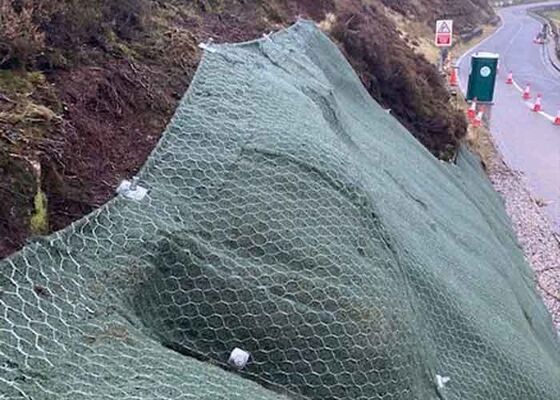 Solução de Criação de Paisagismo e Controle de Erosão para Taludes